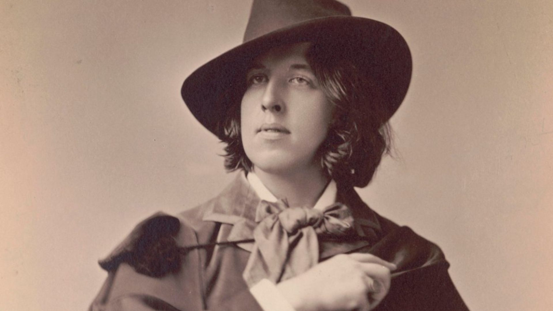 Oscar Wilde: His Life and Works Oscar Wilde: His Life and Works