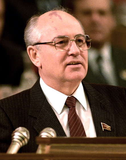 Why Did the Soviet Union Collapse? Why Did the Soviet Union Collapse?