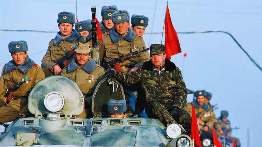 Why Did the Soviet Union Collapse? Why Did the Soviet Union Collapse?