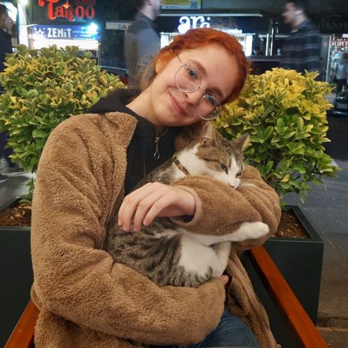 Sezen Çakır